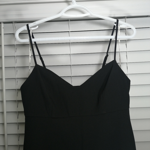 Black dress - Picture 2 of 5